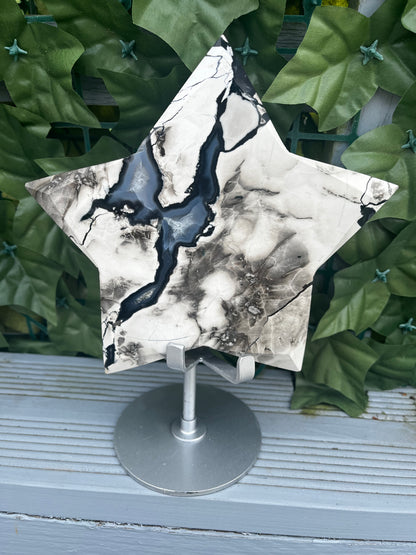 Stunning 1kg Volcano Agate Star UV Reactive